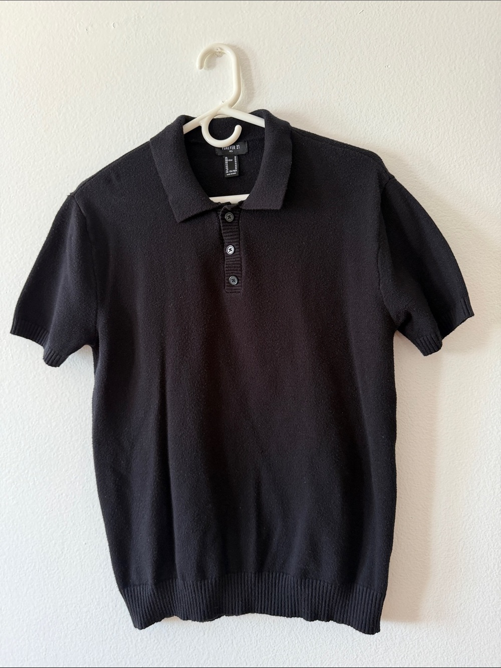 Forever 21 Men's Black Short-Sleeve Knit Polo